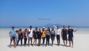 taman nasional karimunjawa laut